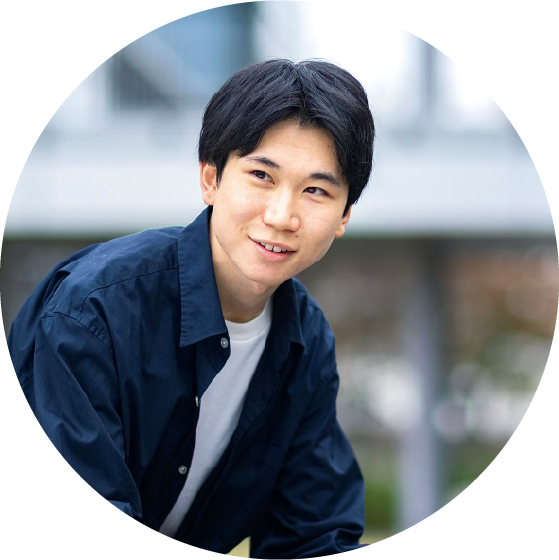 経済学部経済学科の内定者写真