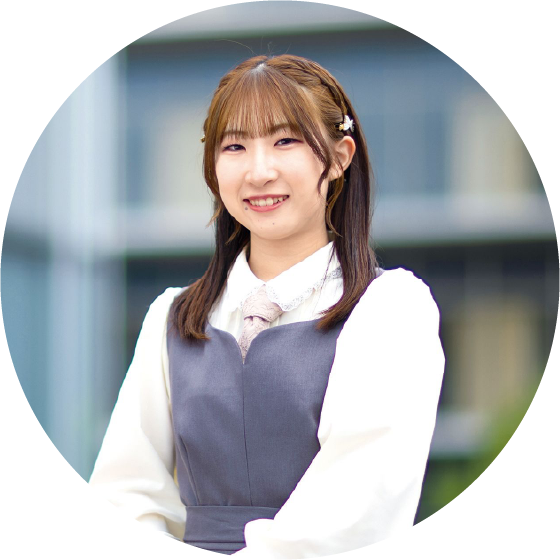 法学部現代社会法学科の内定者写真