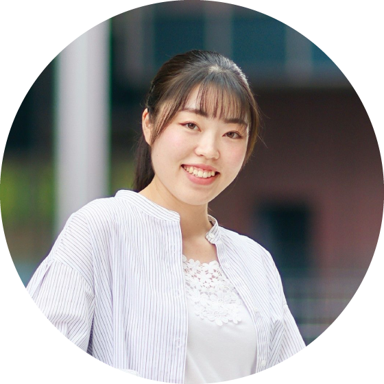 法学部現代社会法学科の内定者写真