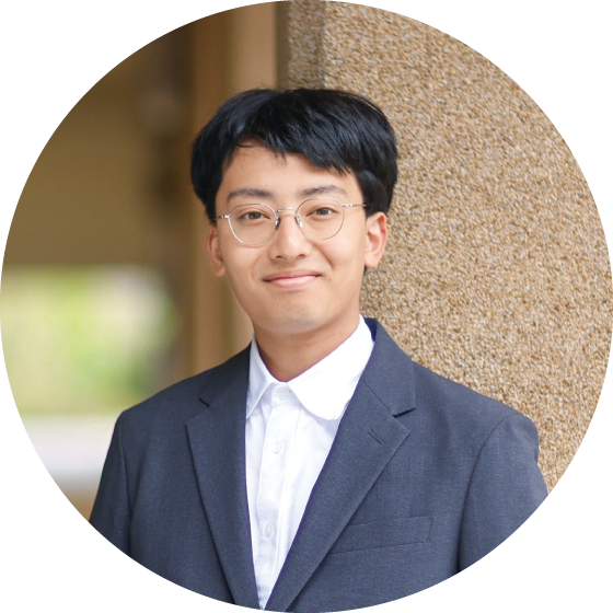 文学部歴史学科の内定者写真